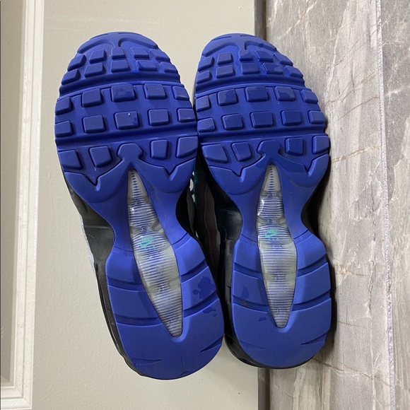 Nike Air Max 95 Wolf Grey Grape Men’s Size 5 - Picture 7 of 9